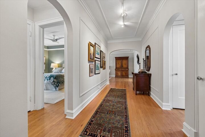 Property Photo: 486 Sheridan Road 2 IL 60202
