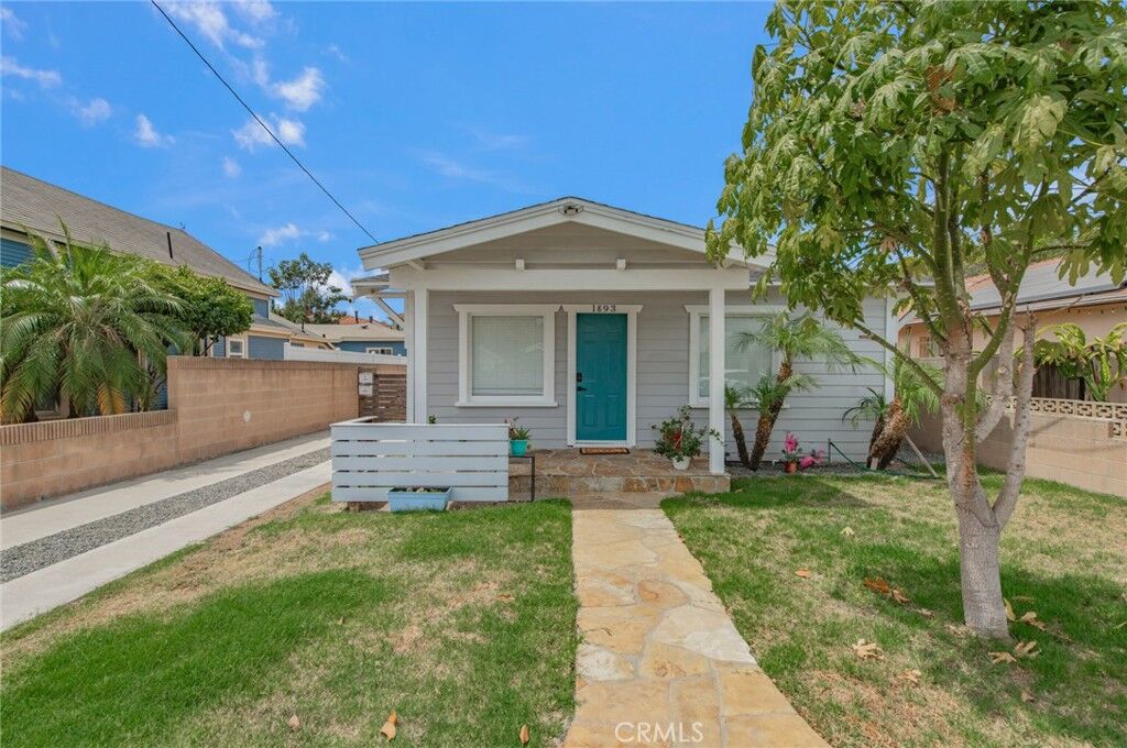Property Photo:  1893 Saint Louis  CA 90755 