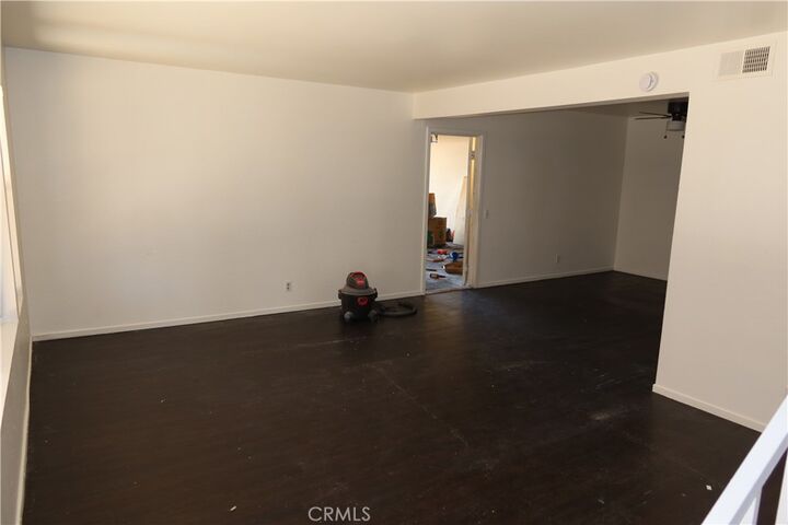Property Photo: 826 E Avenue J12 CA 93535