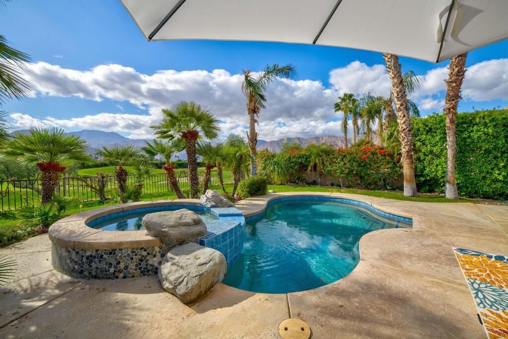 Property Photo: 78715 Castle Pines Drive CA 92253