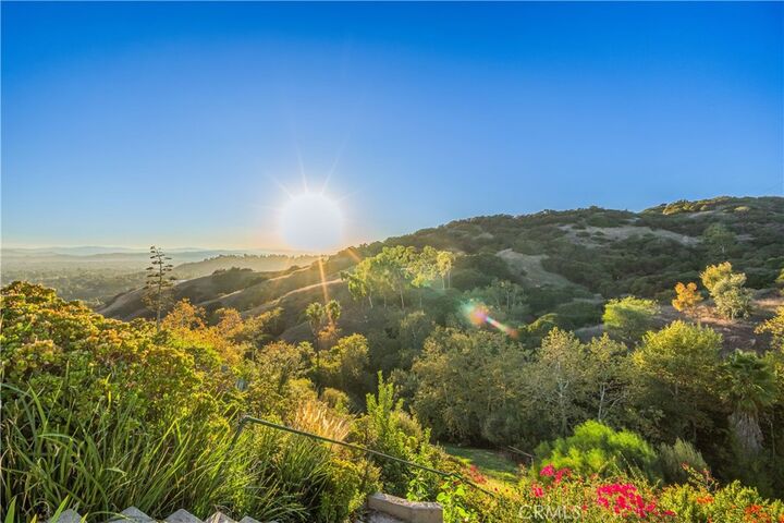 Property Photo:  2817 N Mountain  CA 91711 