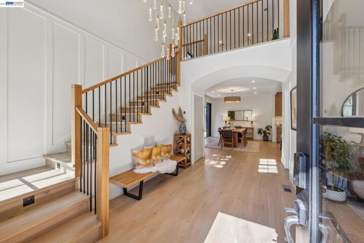 Property Photo: 5956 Canning St CA 94609