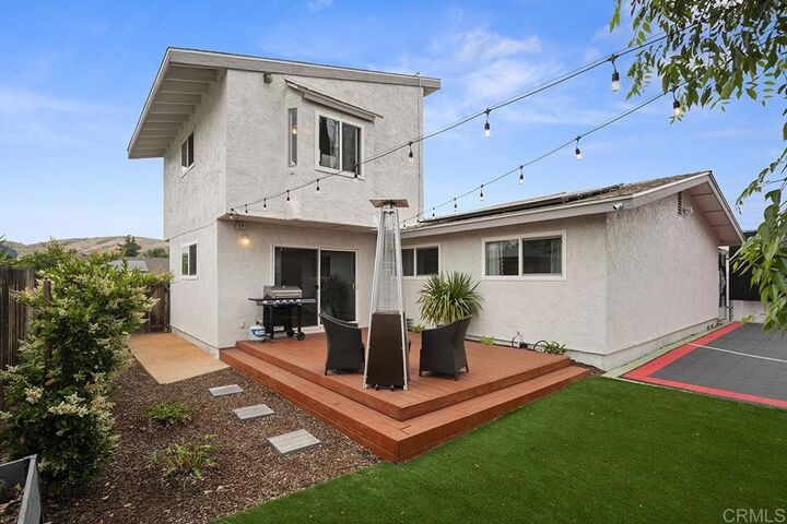 Property Photo: 8427 Carlton Oaks Drive CA 92071