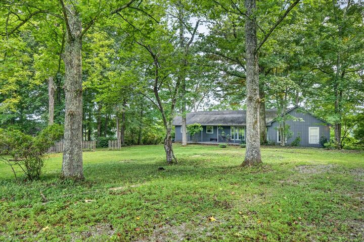 Property Photo:  204 Red Bud Dr  TN 37166 