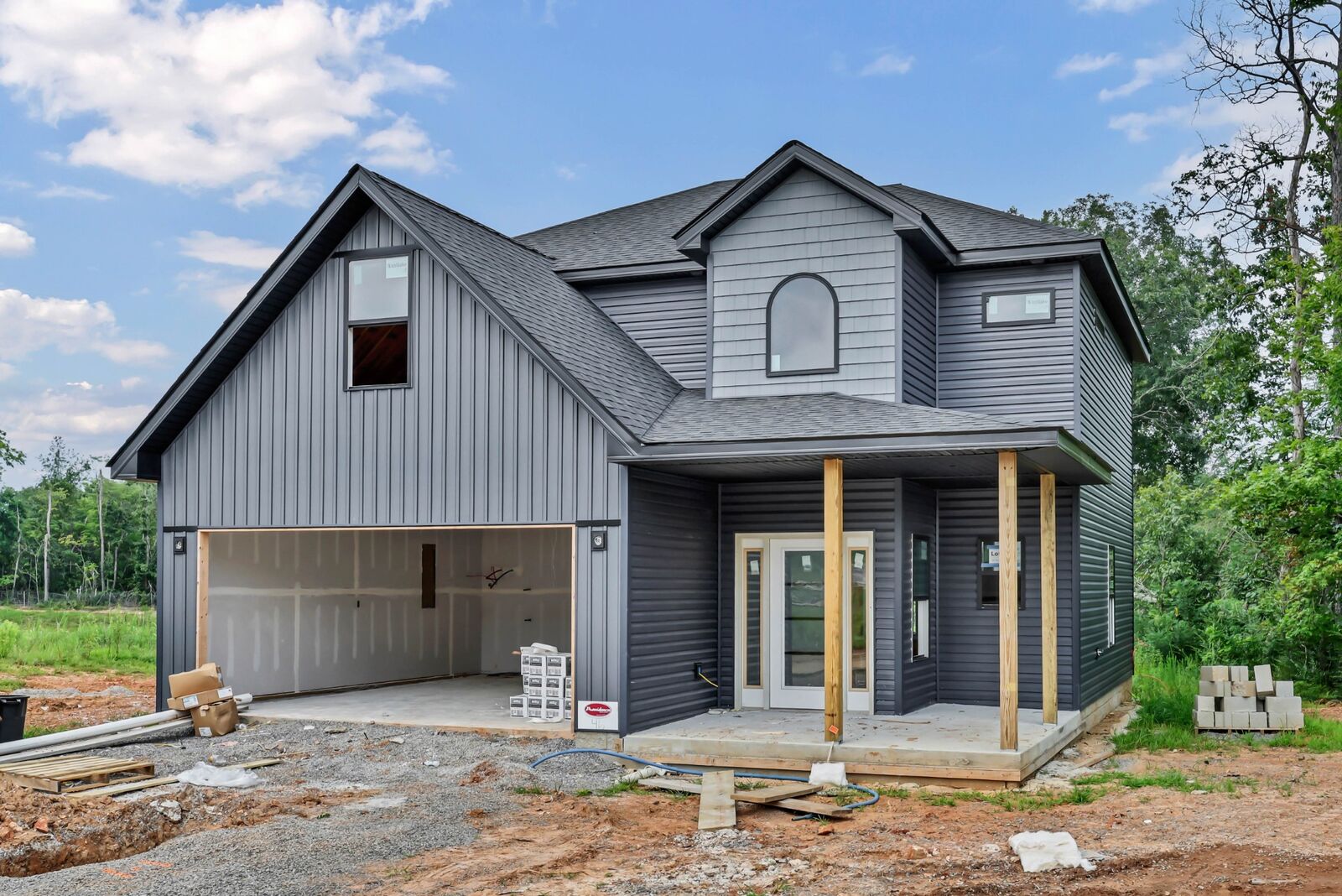Property Photo: 807 Bluestem Way TN 37042