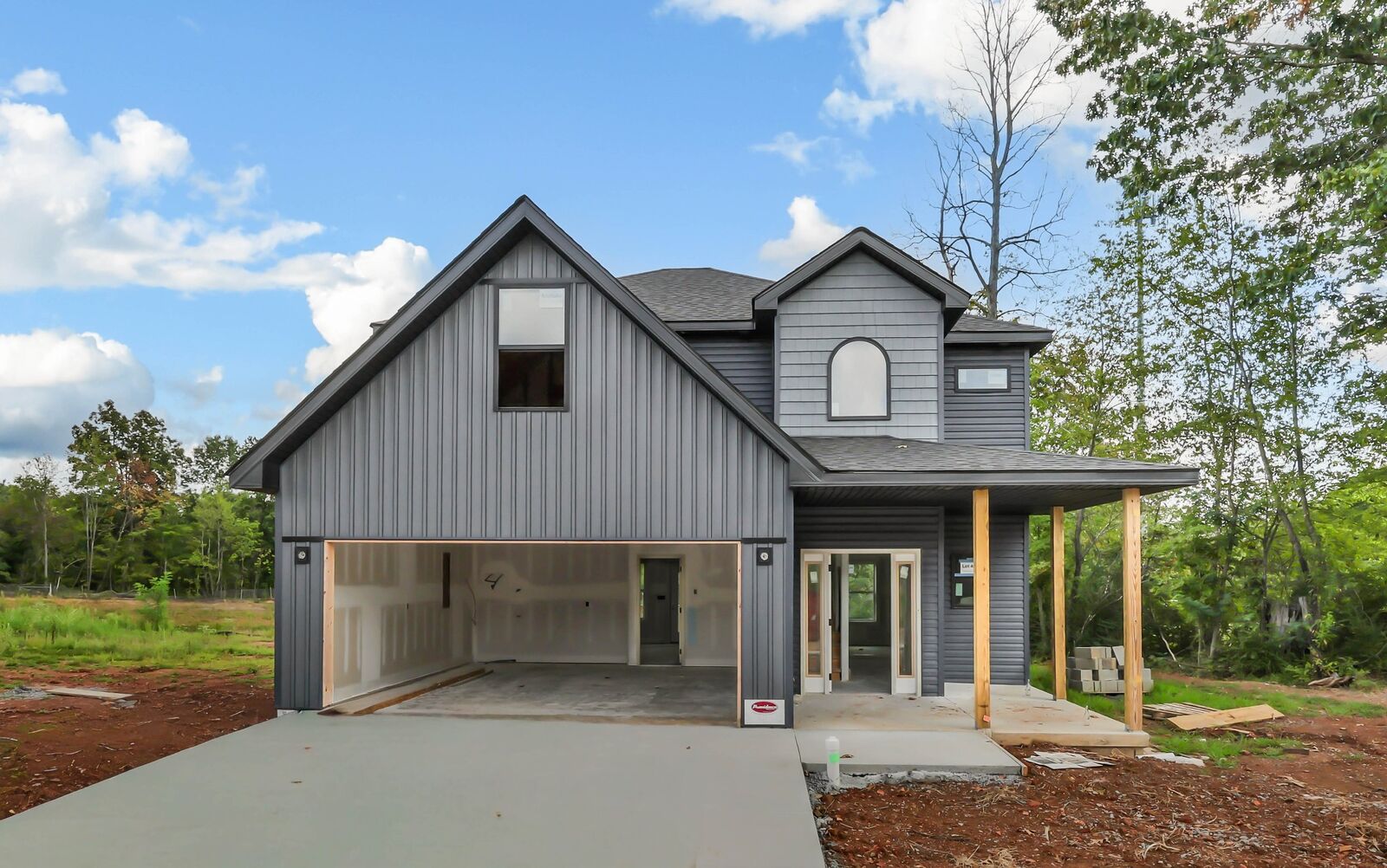Property Photo: 807 Bluestem Way TN 37042