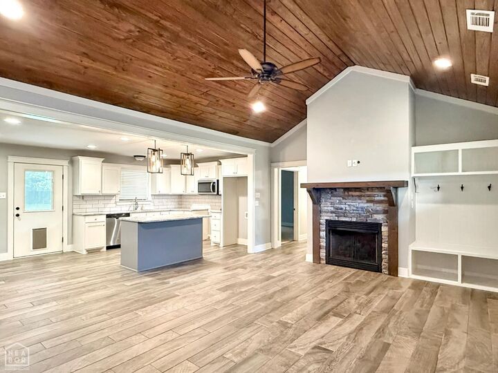 Property Photo: 305 Sandy Creek Dr AR 72176