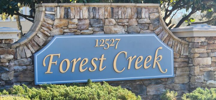Property Photo: 1716 Forest Lake Circle 3 FL 32225