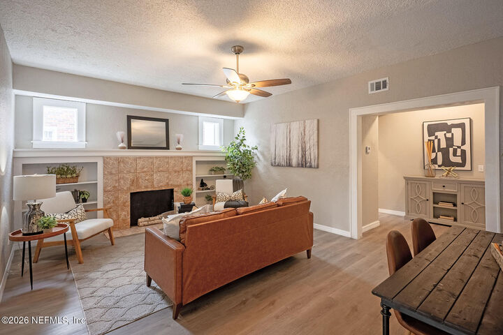 Property Photo: 325 Alder Street FL 32206
