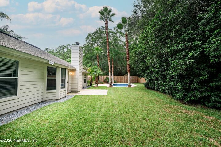 Property Photo: 1676 Glen Laurel Drive FL 32068