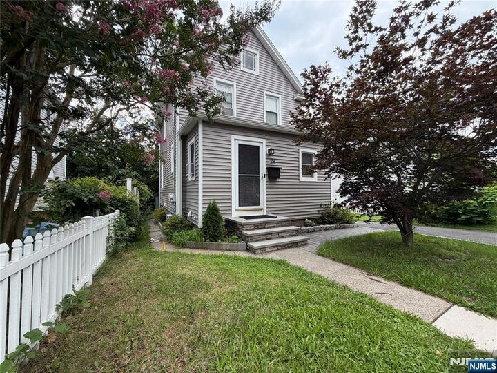Property Photo:  24 Roosevelt Avenue  NJ 07621 