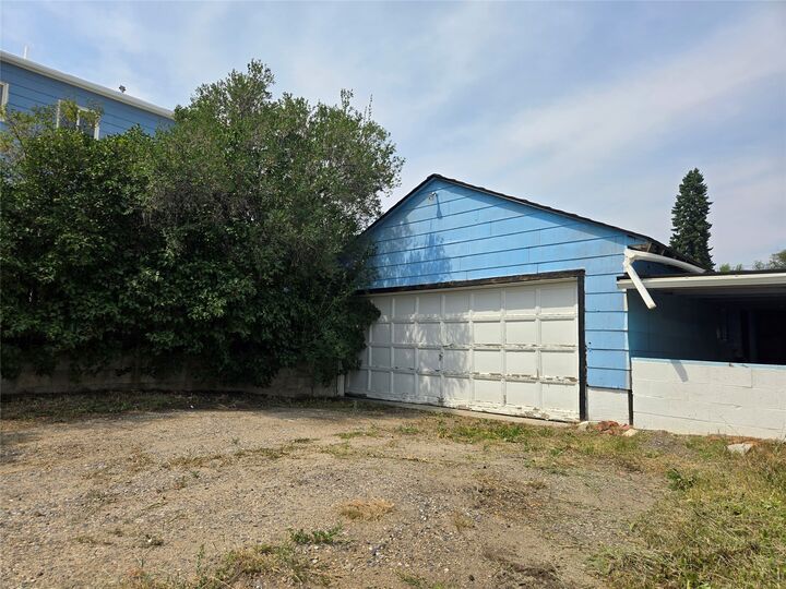 Property Photo: 1012 W Quartz Street MT 59701