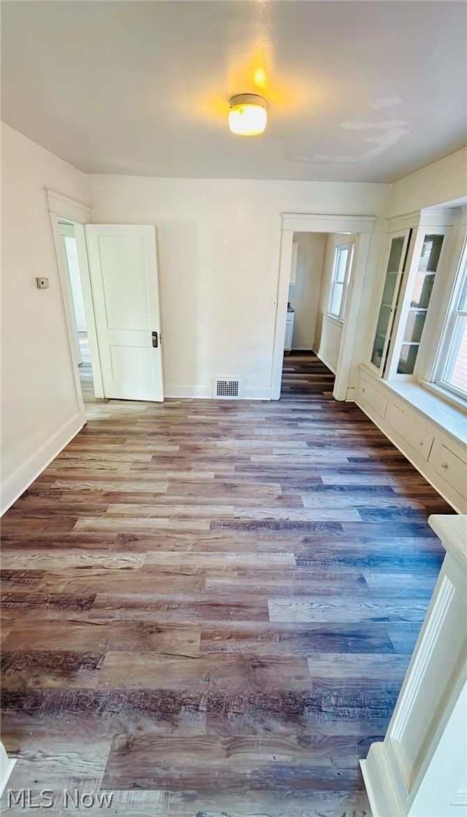 Property Photo: 1088 E 141st Street OH 44110