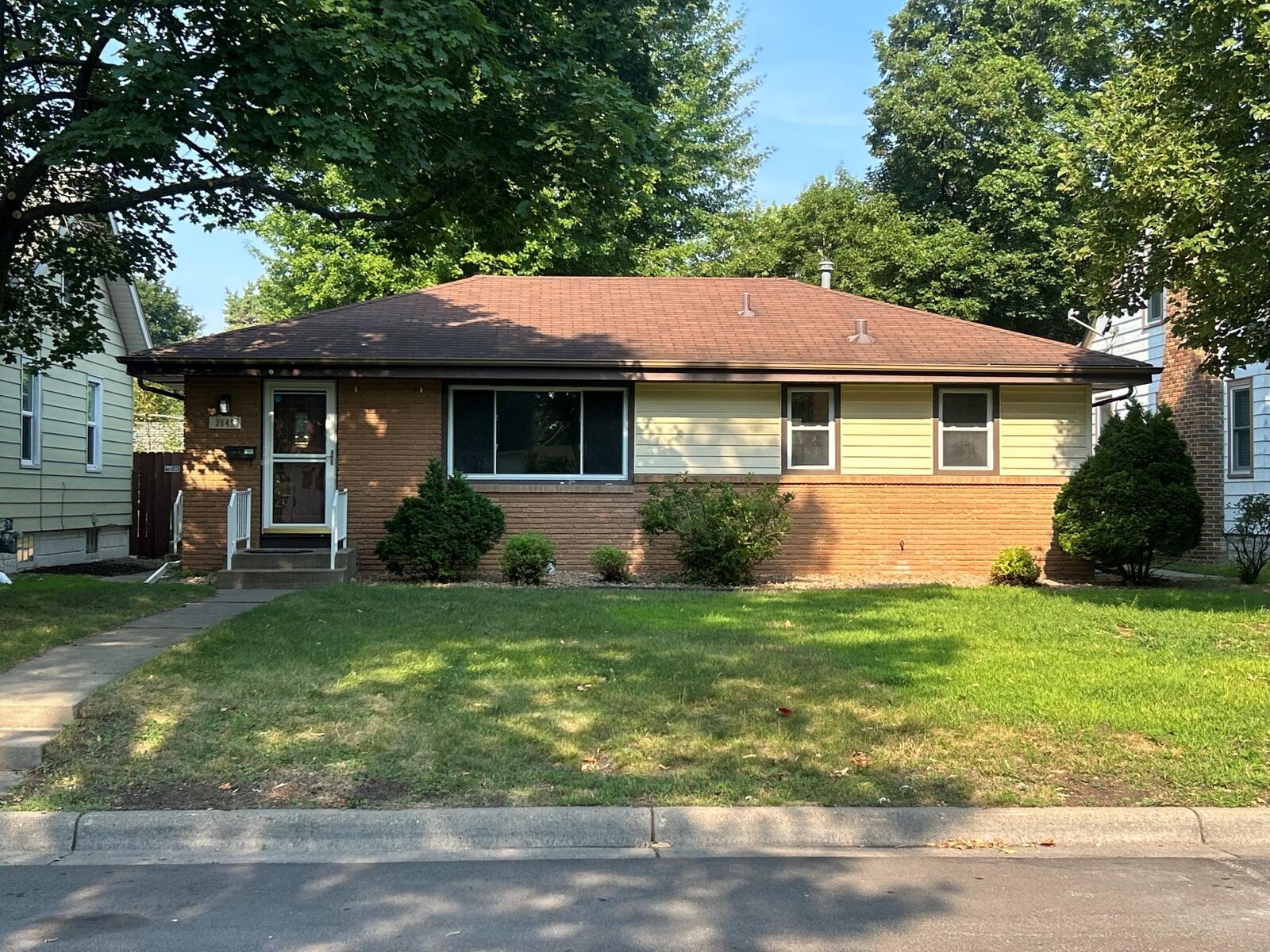 Property Photo:  3845 Vera Cruz Avenue N  MN 55422 