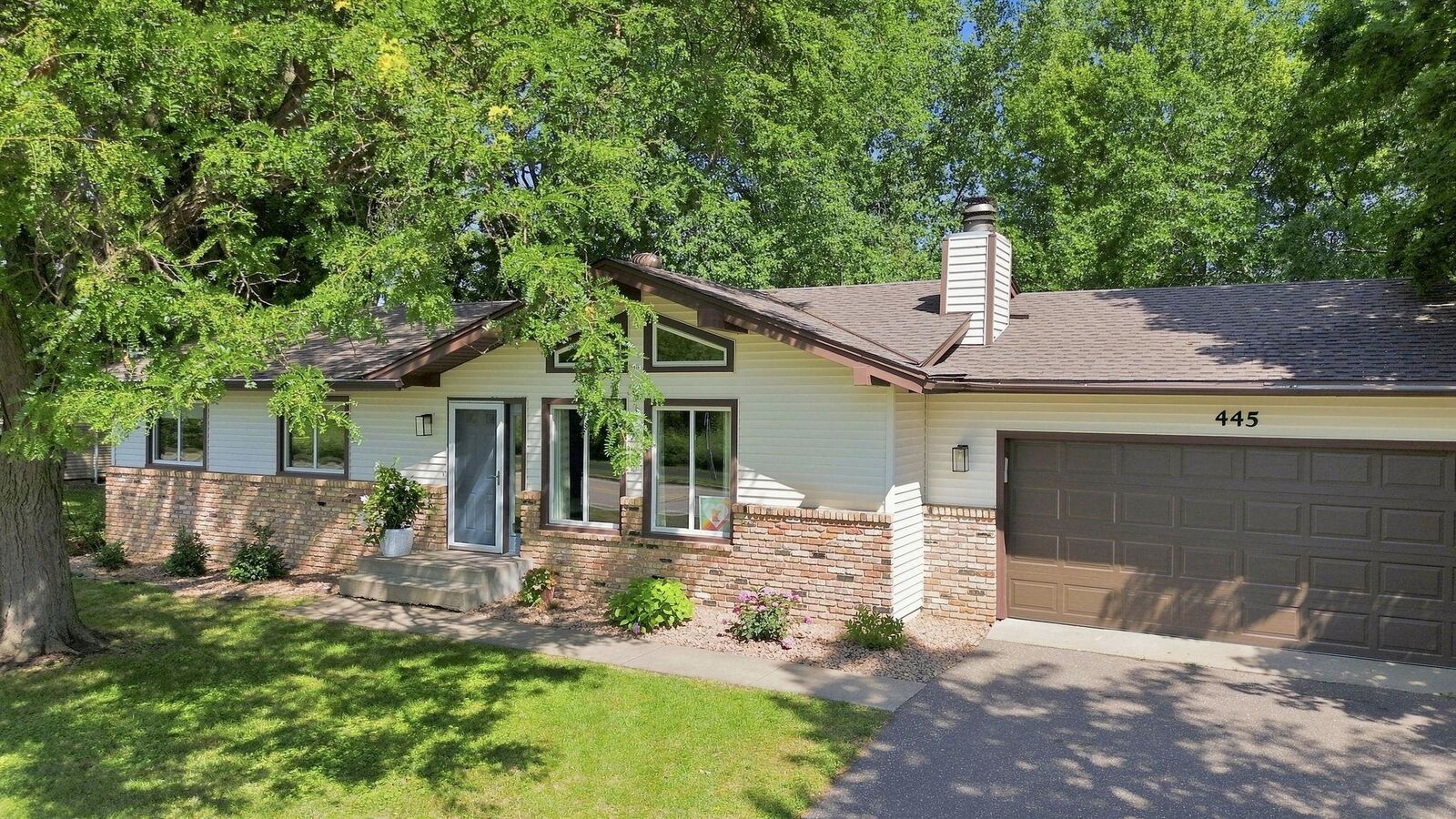 Property Photo: 445 Gramsie Road MN 55126