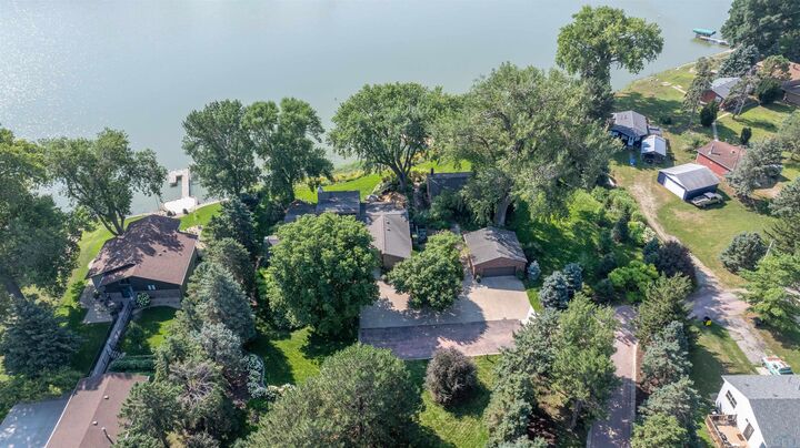 Property Photo:  105 Northshore Drive  SD 57049 