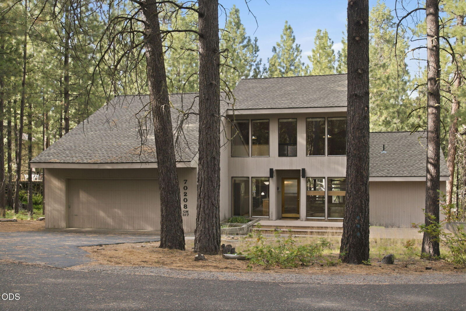 Property Photo:  70208 Viola  OR 97759 