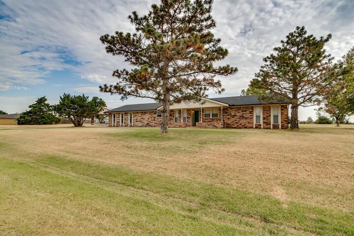 Property Photo:  4521 Zella Way NE  OK 73078 