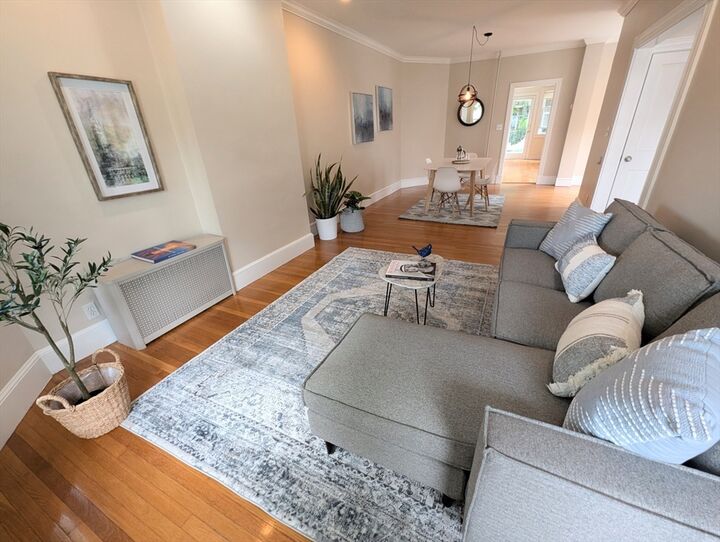 Property Photo: 106 Franklin St 106 MA 02474
