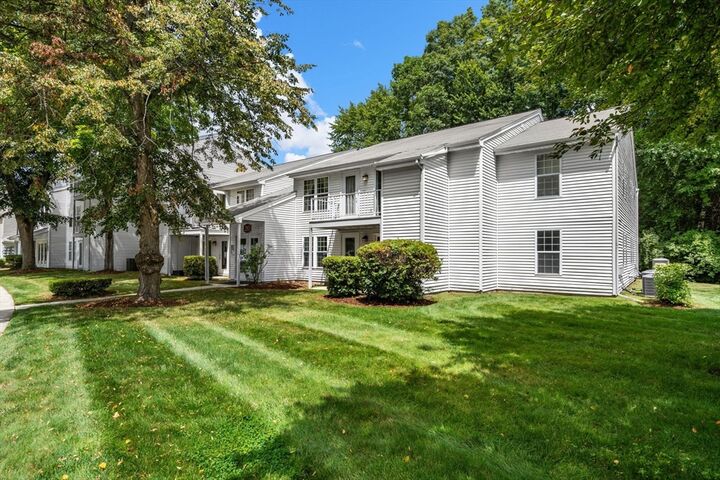 Property Photo:  20 Walden Dr 20  MA 01760 