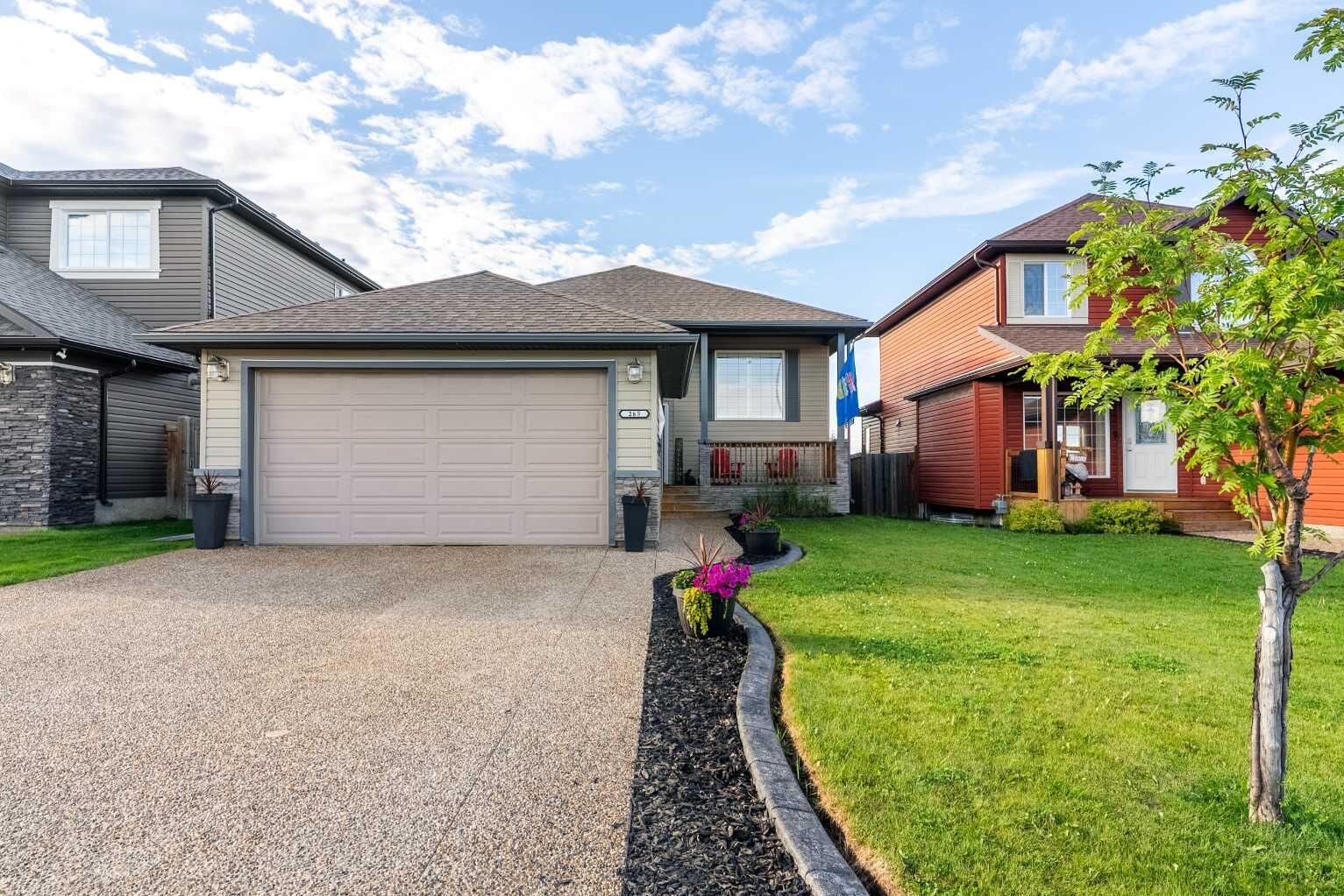Property Photo:  265 Walnut Crescent  AB T9K 0T2 