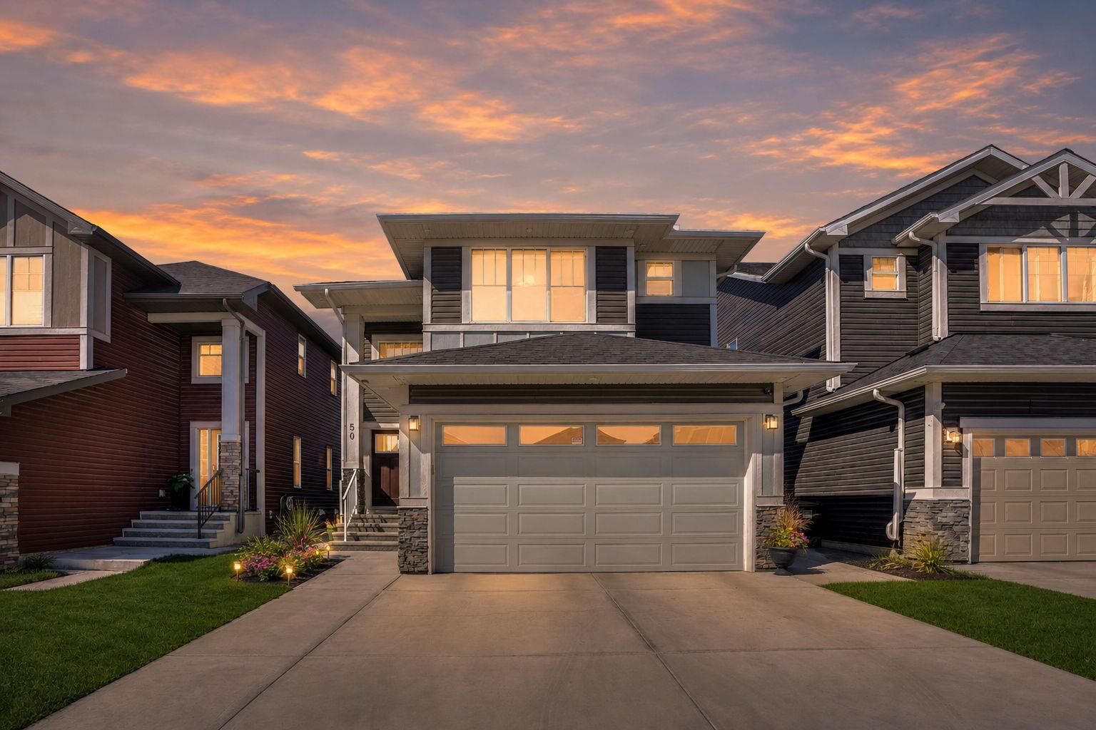 Property Photo:  50 Saddlestone Place NE  AB T3J 0Z6 
