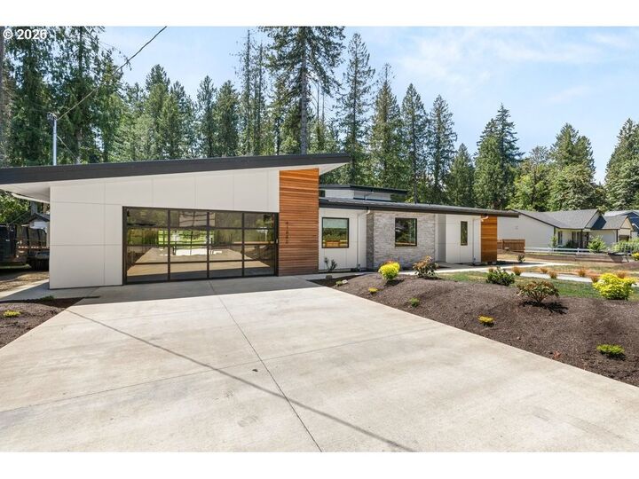 Property Photo:  41640 SE Beaverdam St  OR 97055 