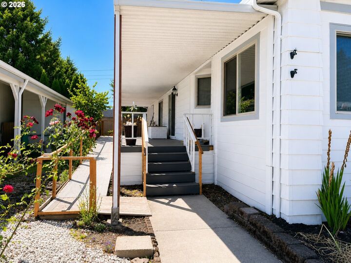 Property Photo:  13640 SE Highway 212 18  OR 97015 