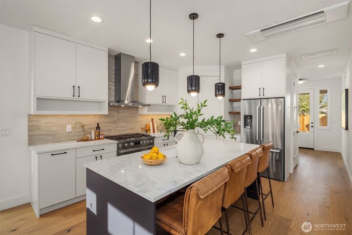Property Photo:  13127 NE 87th Lane  WA 98033 