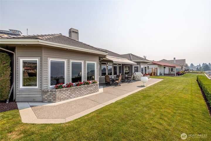 Property Photo:  132  Bogey Boulevard  WA 98816 