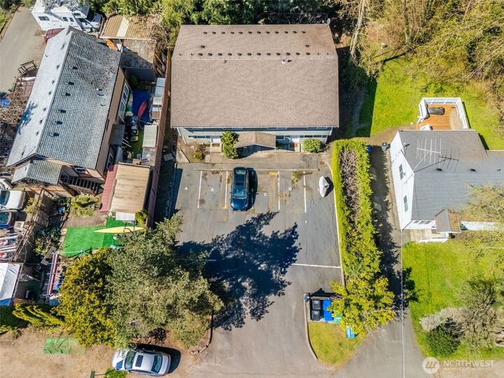 Property Photo: 19837 25th Avenue NE WA 98155
