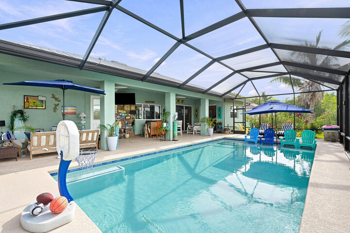 Property Photo: 408 SW Aster Road FL 34953