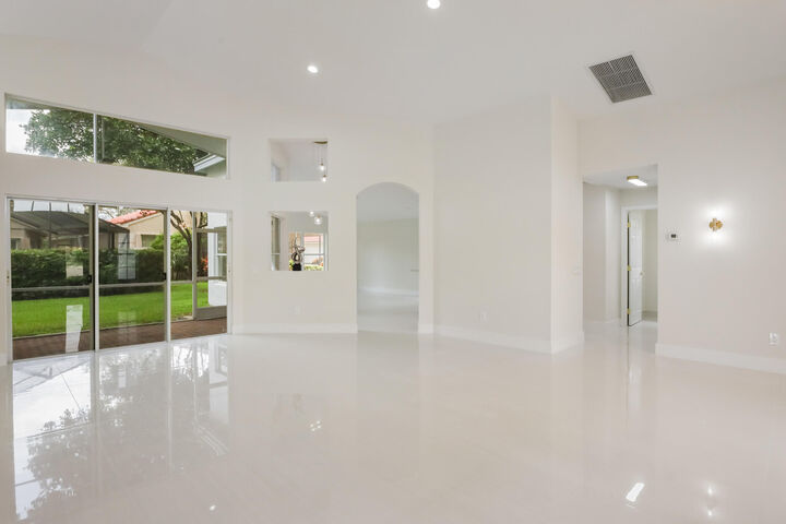 Property Photo:  11269 Kona Court S  FL 33437 