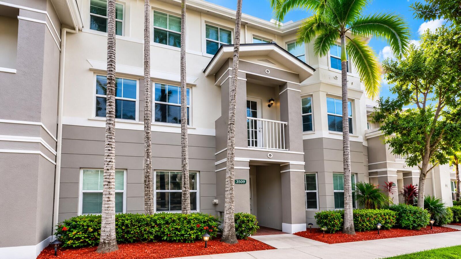 Property Photo:  3509 Shoma Drive  FL 33414 