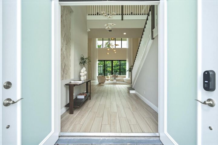 Property Photo:  17130 Magnolia Estates Drive  FL 33331 
