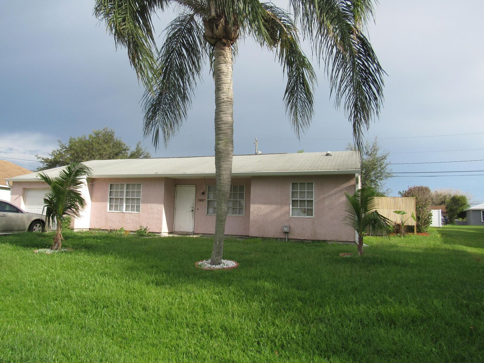 Property Photo:  2557 SE Robin Circle  FL 34952 