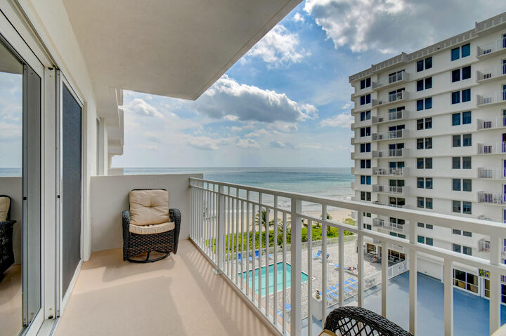 Property Photo: 3221 S Ocean Boulevard 505 FL 33487