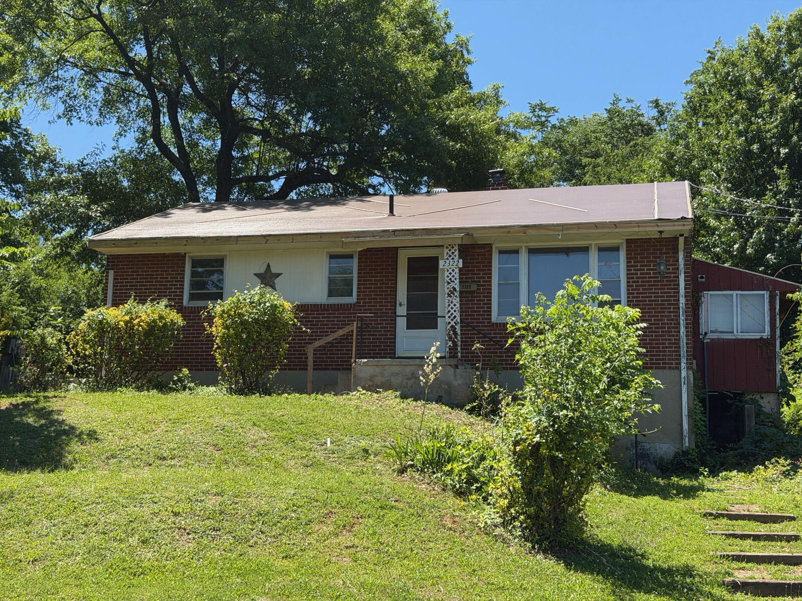 Property Photo: 2322 Mountain View Ter SW VA 24015