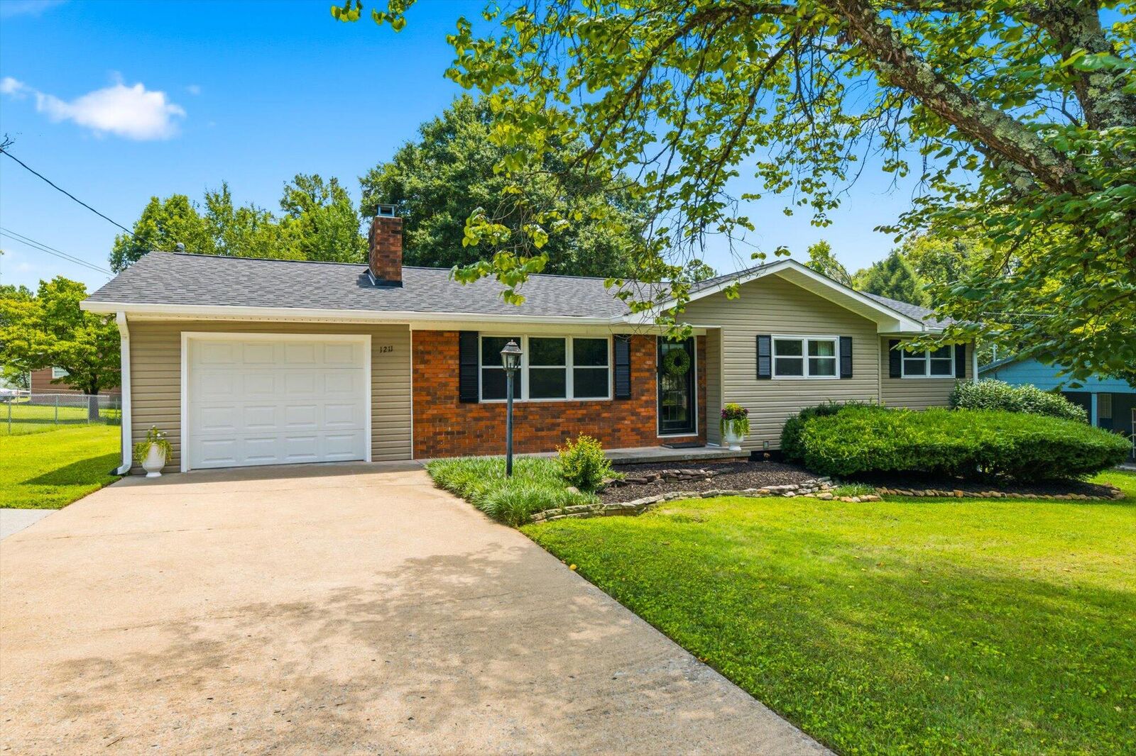Property Photo:  1211 Tellico Avenue E  TN 37303 