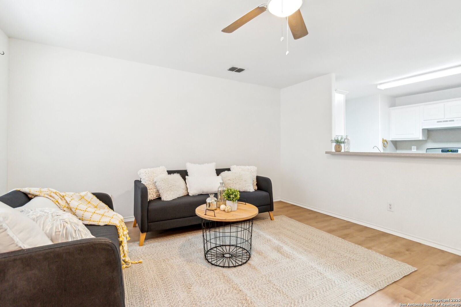 Property Photo: 11007 Bluff Cyn TX 78252
