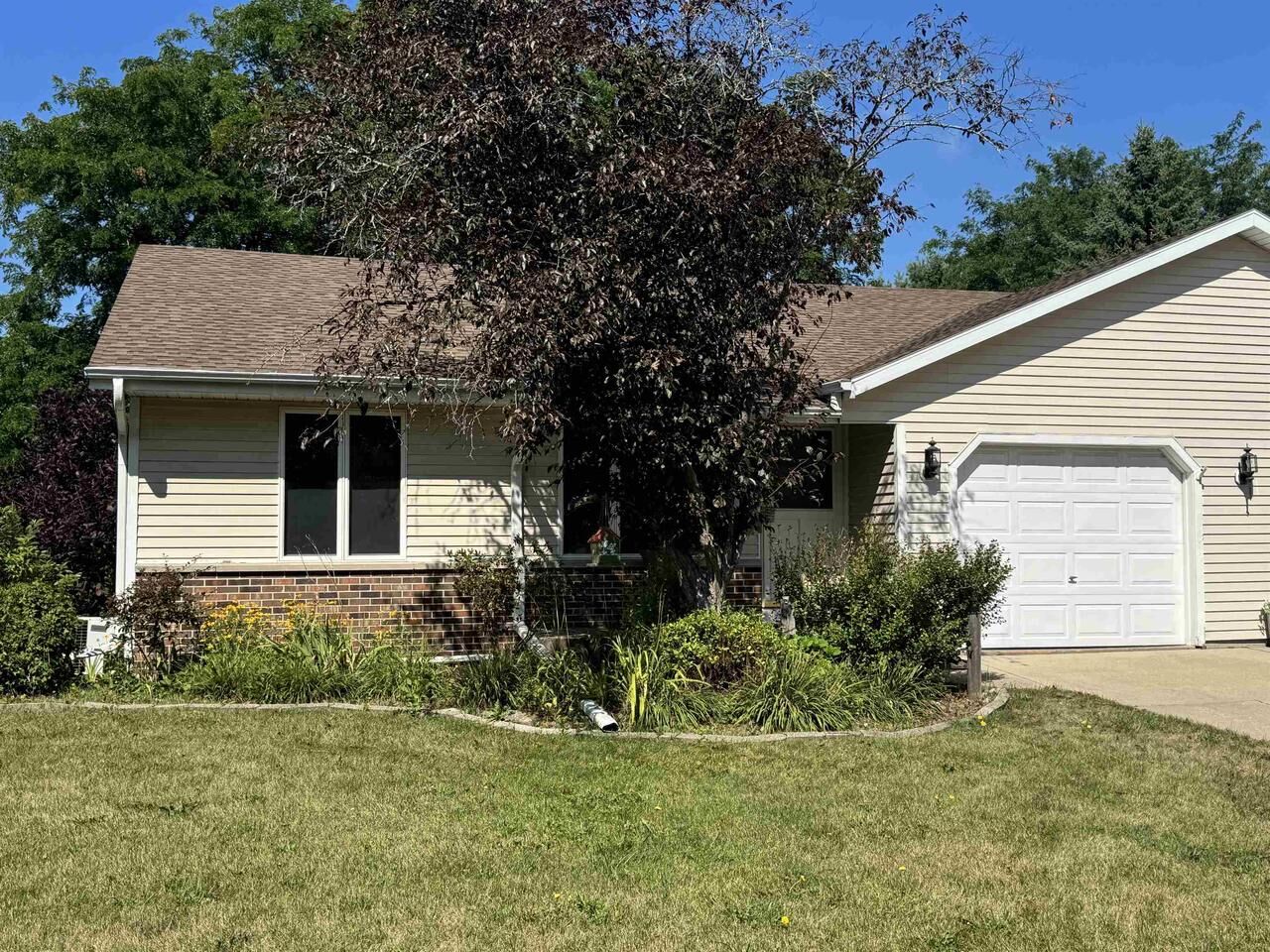 Property Photo:  965 N Wuthering Hills Drive  WI 53546 