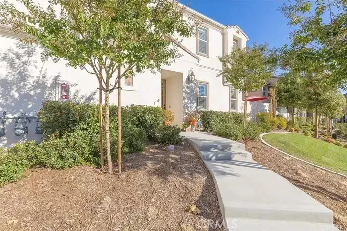 Property Photo: 31827 Calle Brio CA 92592