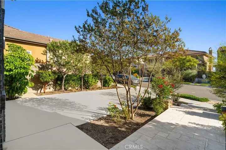 Property Photo: 1151 Summit Oak CA 92679
