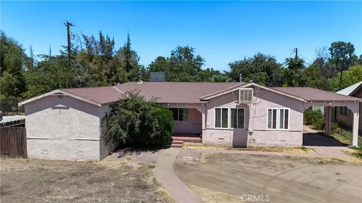 Property Photo: 410 Niles CA 93305