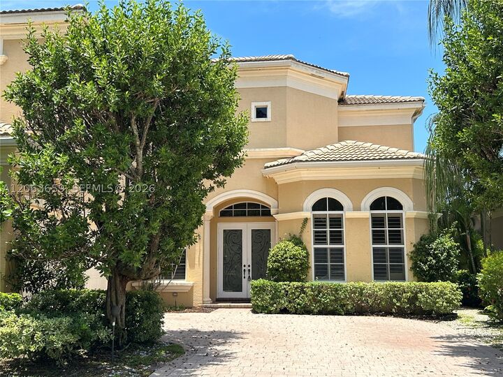 Property Photo:  138 Tranquilla Dr  FL 33418 