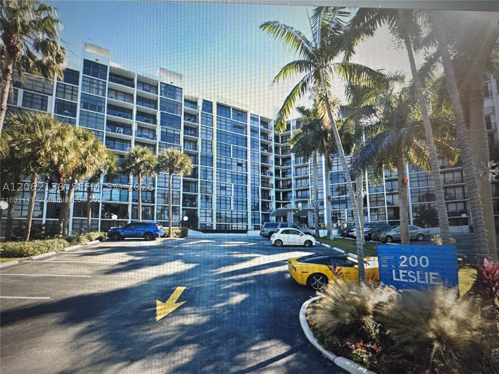Property Photo:  200 Leslie Dr 629  FL 33009 