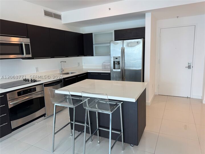 Property Photo: 90 SW 3rd St 2314 FL 33130
