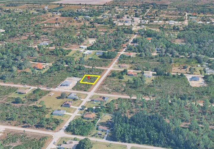 Property Photo: 4203 E 3rd St FL 33936