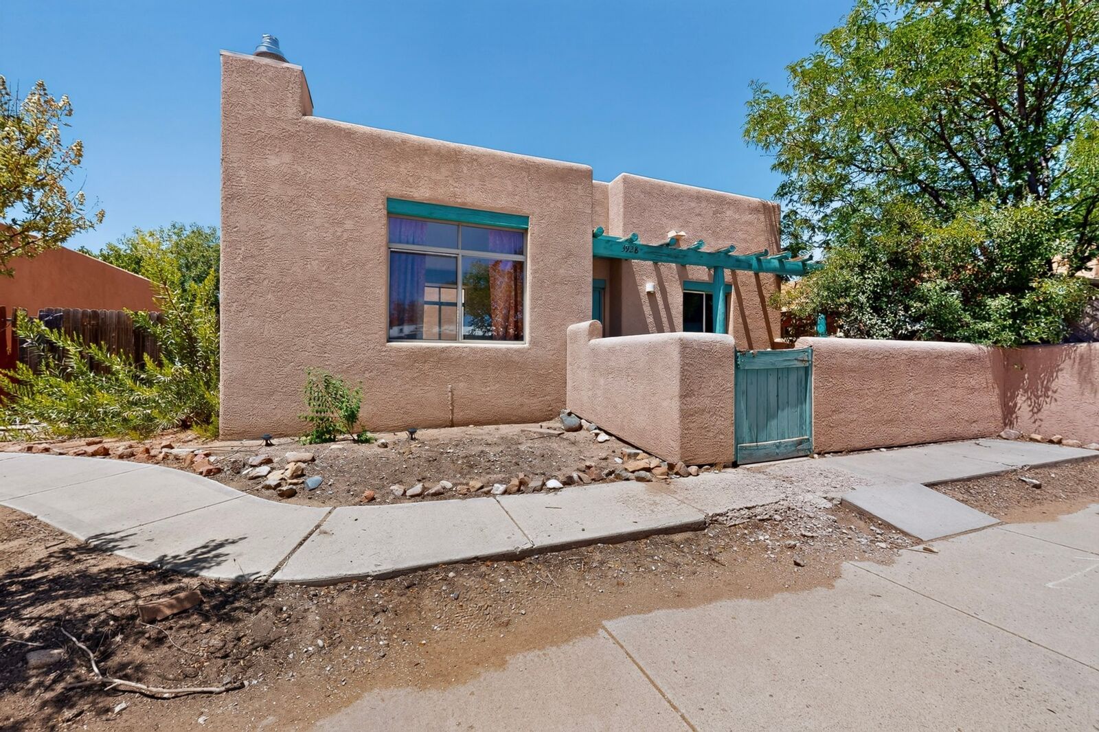 Property Photo: 3928 Paseo Del Sol NM 87507