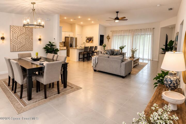 Property Photo: 518 Santo Domingo Avenue SW FL 32908